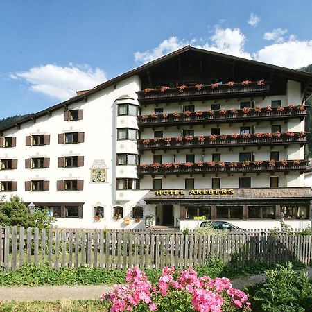 Heart Hotel Arlberg Санкт-Антон-ам-Арльберг Экстерьер фото